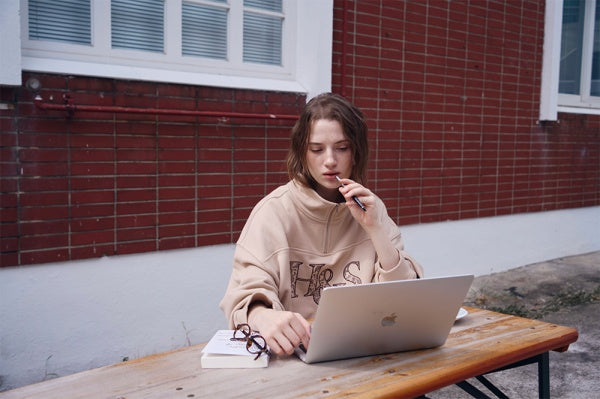 【HER&SHE 2025AW】Paisley Semi Zip-Up Sweatshirt