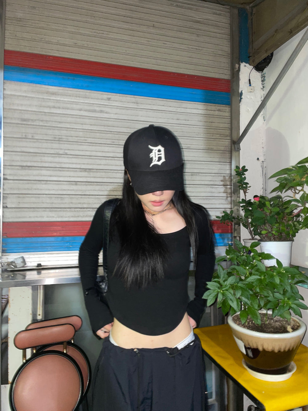 BASIC ROUND NECK LONG SLEEVE -BLACK