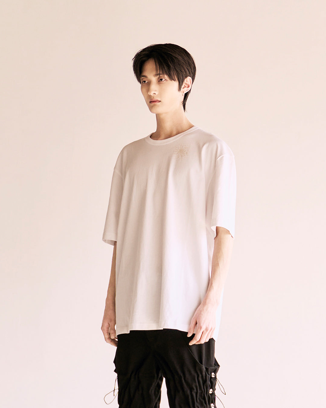 Flower Graphic T-Shirts (Recycle Fabric)_White