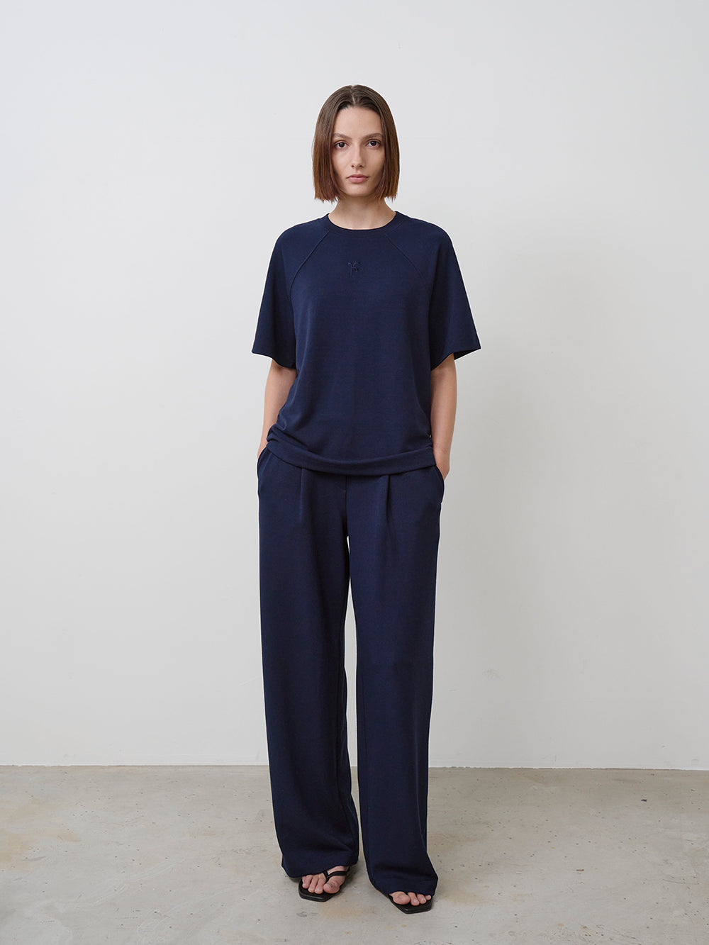【HER&SHE 2025AW】Double Face Symbol Clean Tuck Pants (25F/W)