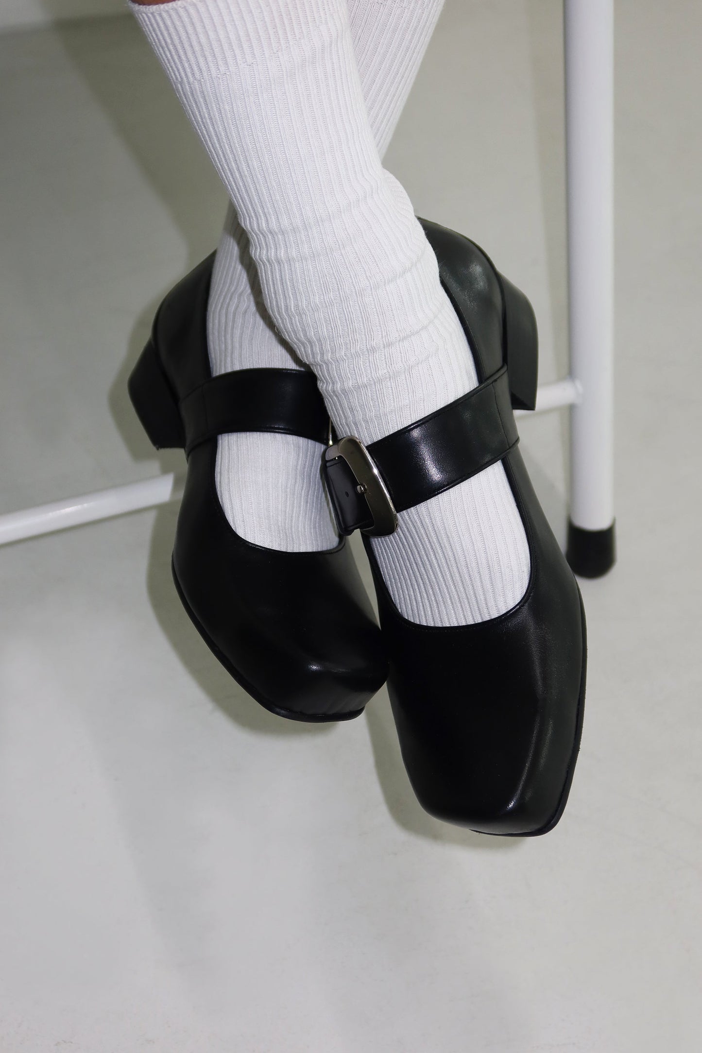 SOULESURESの人気韓国ブランド通販WooStore公式