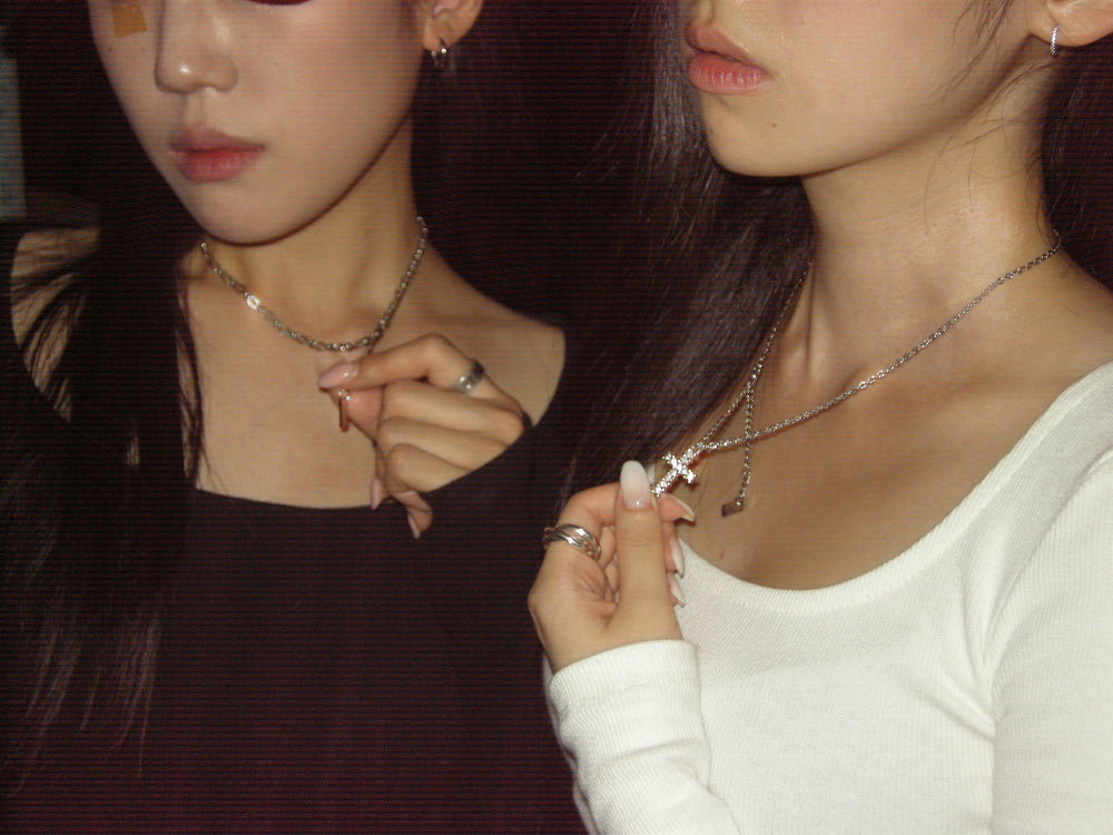 NECKLACE_001.