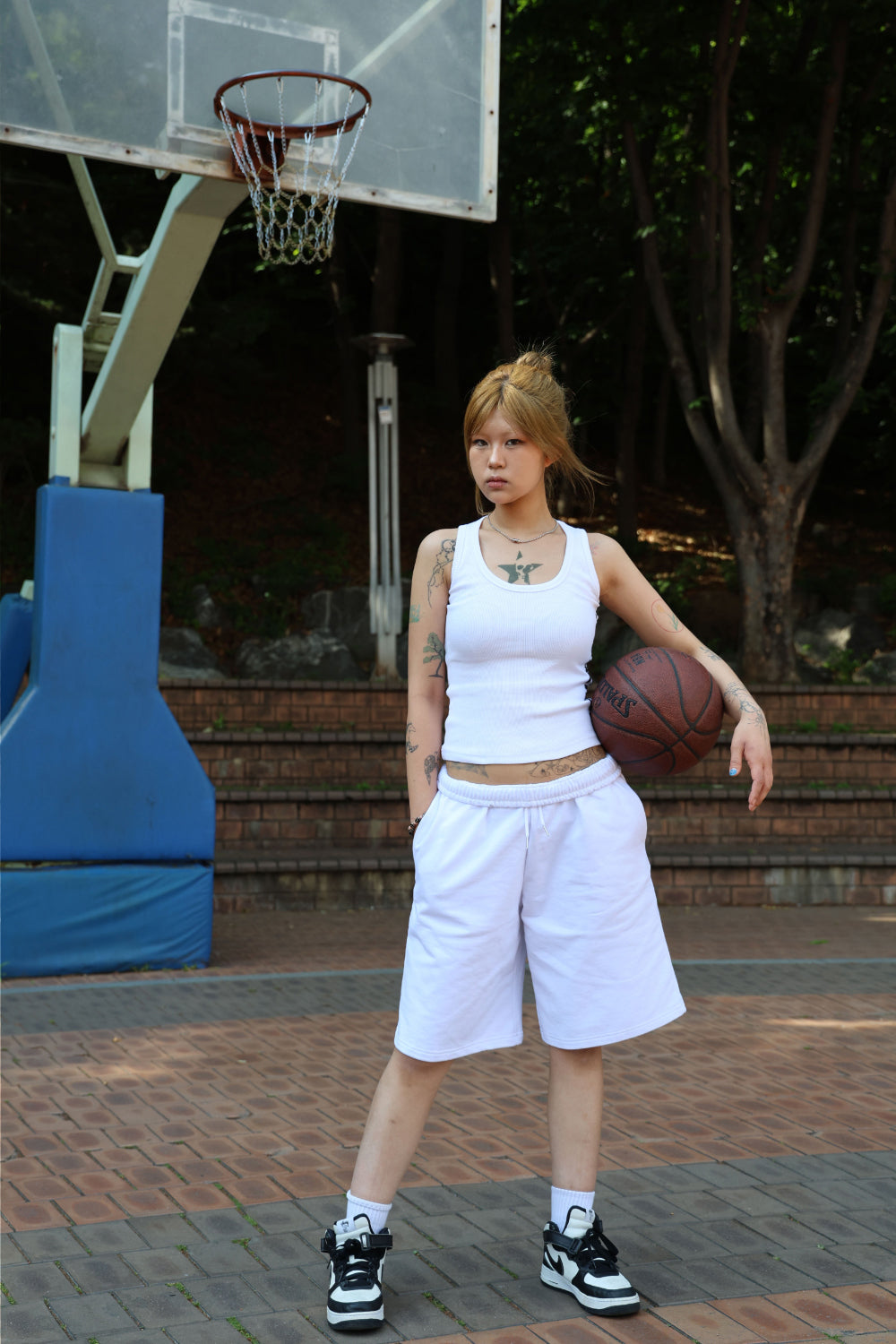 C - LOGO BERMUDA PANTS IN -WHITE