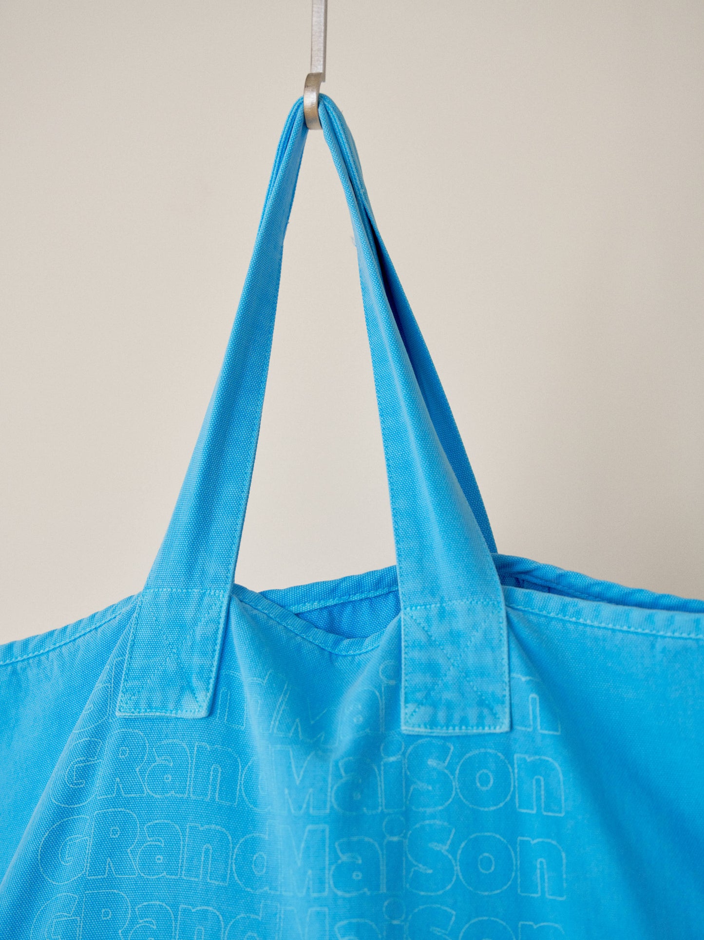 Pigment Lettering Shoulder Bag - Blue