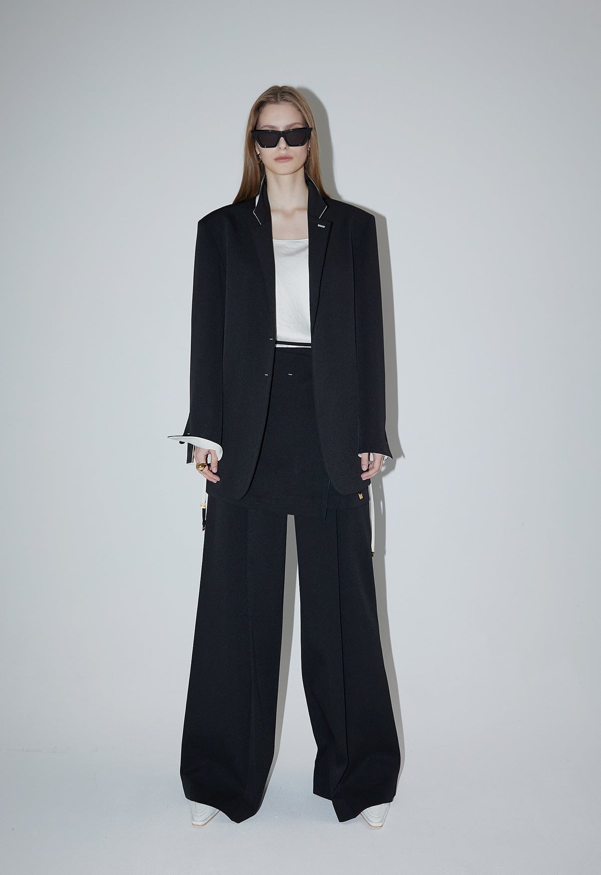 Ava Tailed Oversized Jacket-BLACK