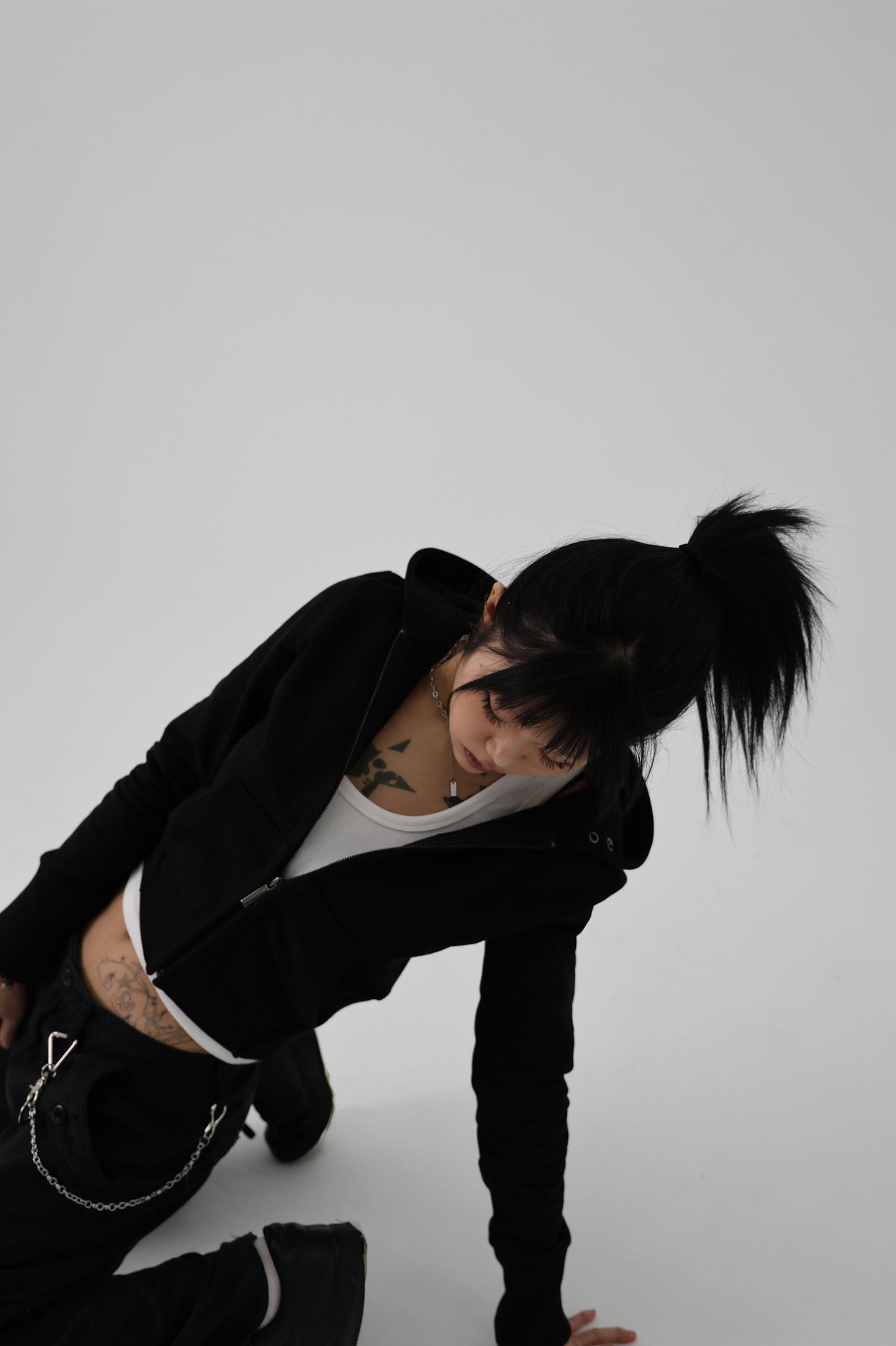 BEGINNING HOODED ZIP-UP