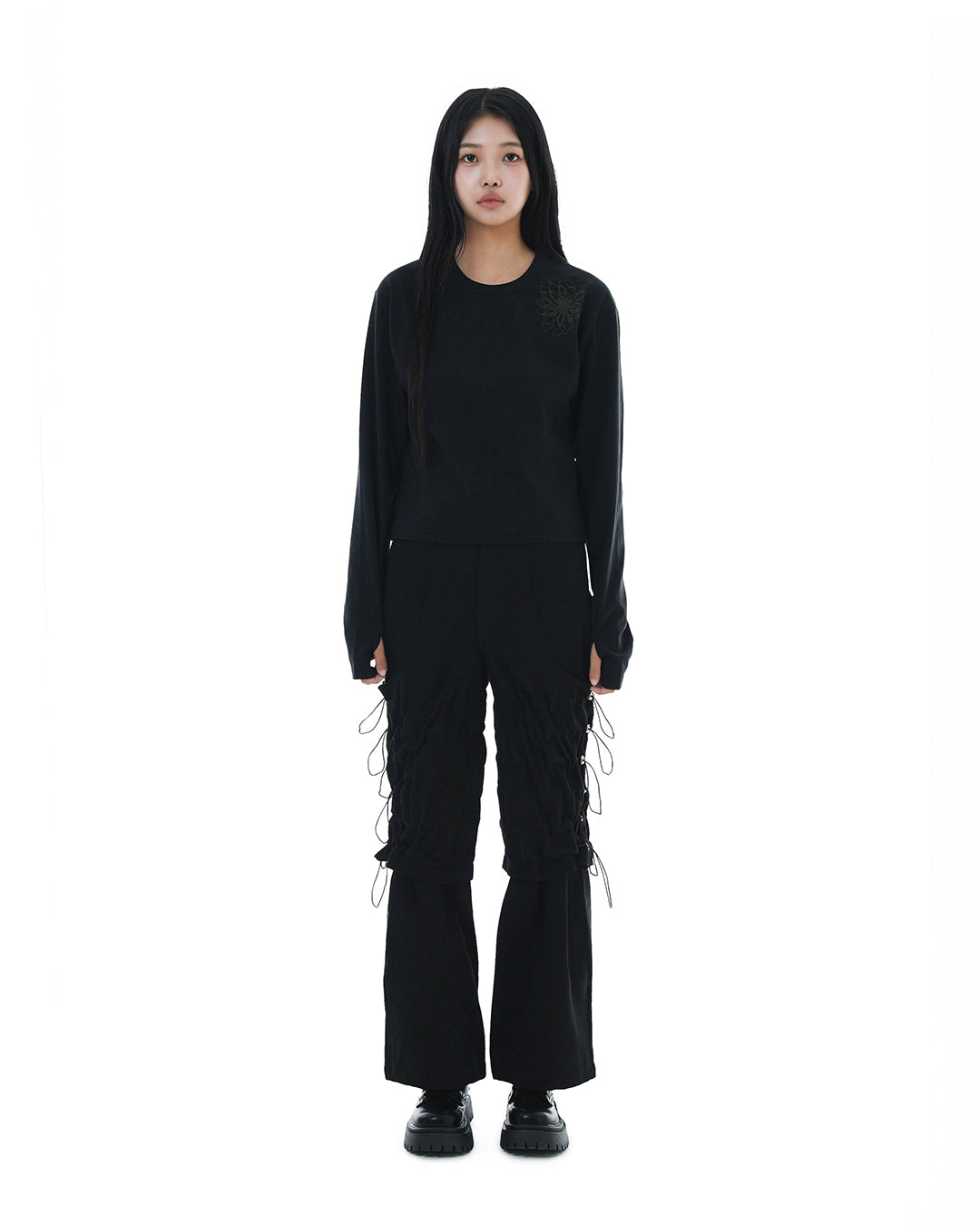 Distorted Flower Crop Long Sleeve_Black