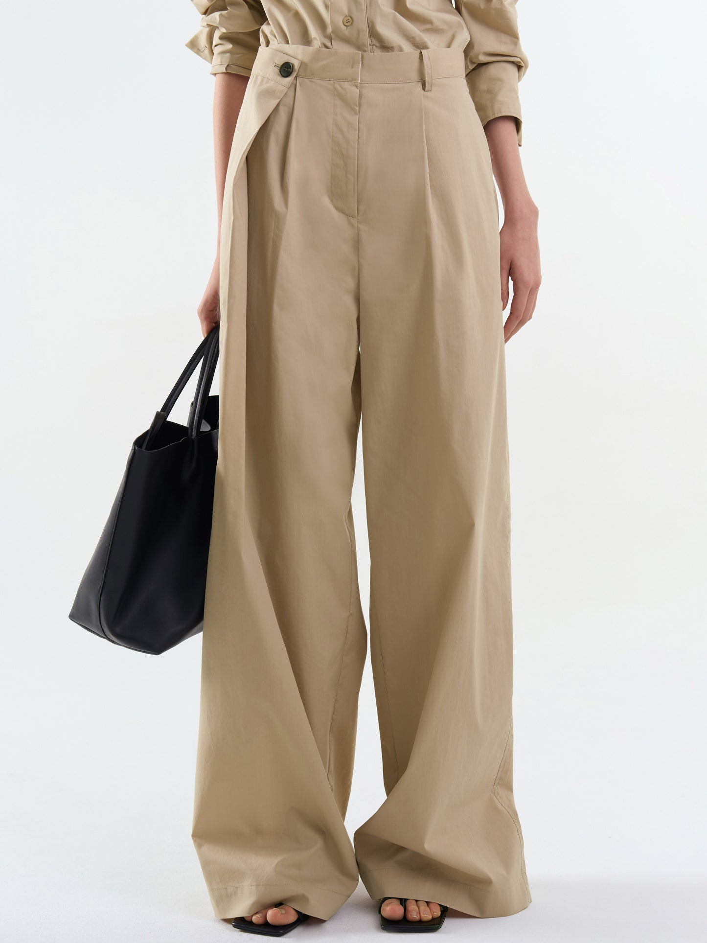 【MAGJAY】[Plubi] Unbalanced Flap Trousers