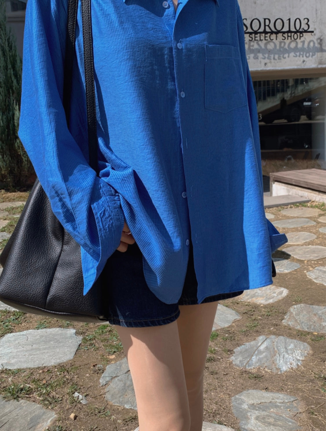 Airy Texture Light Shirt