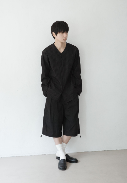 Ripple Texture V-Neck Shirt