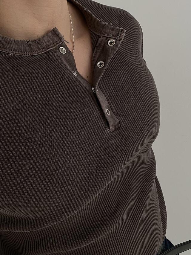 Peak Ribbed Henley Short Sleeve Tee