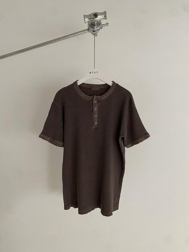 Peak Ribbed Henley Short Sleeve Tee