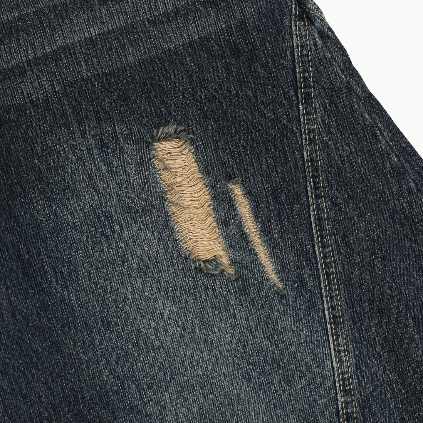 Arc Balloon Distressed Denim