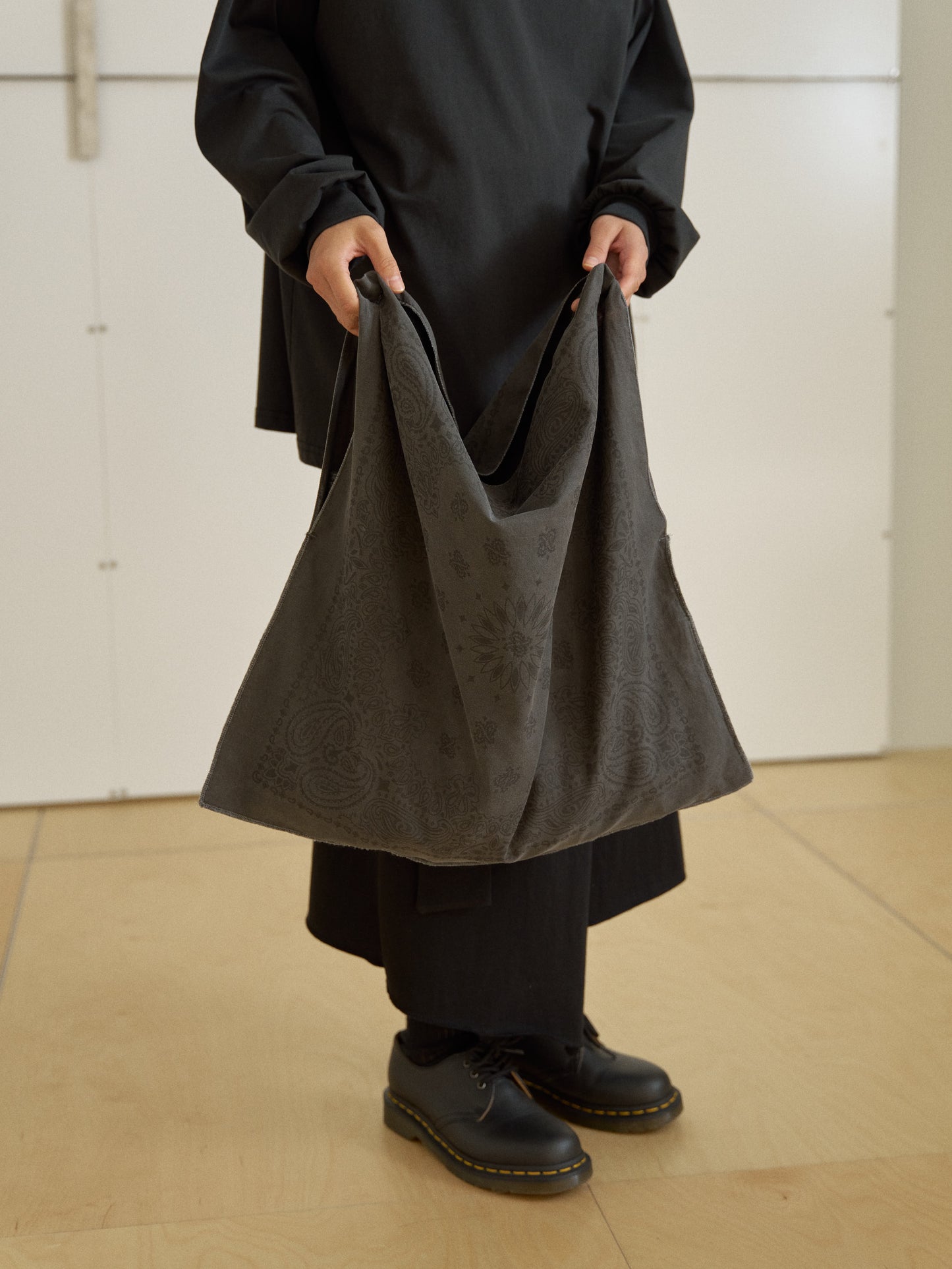 Pigment Square Bag-Charcoal