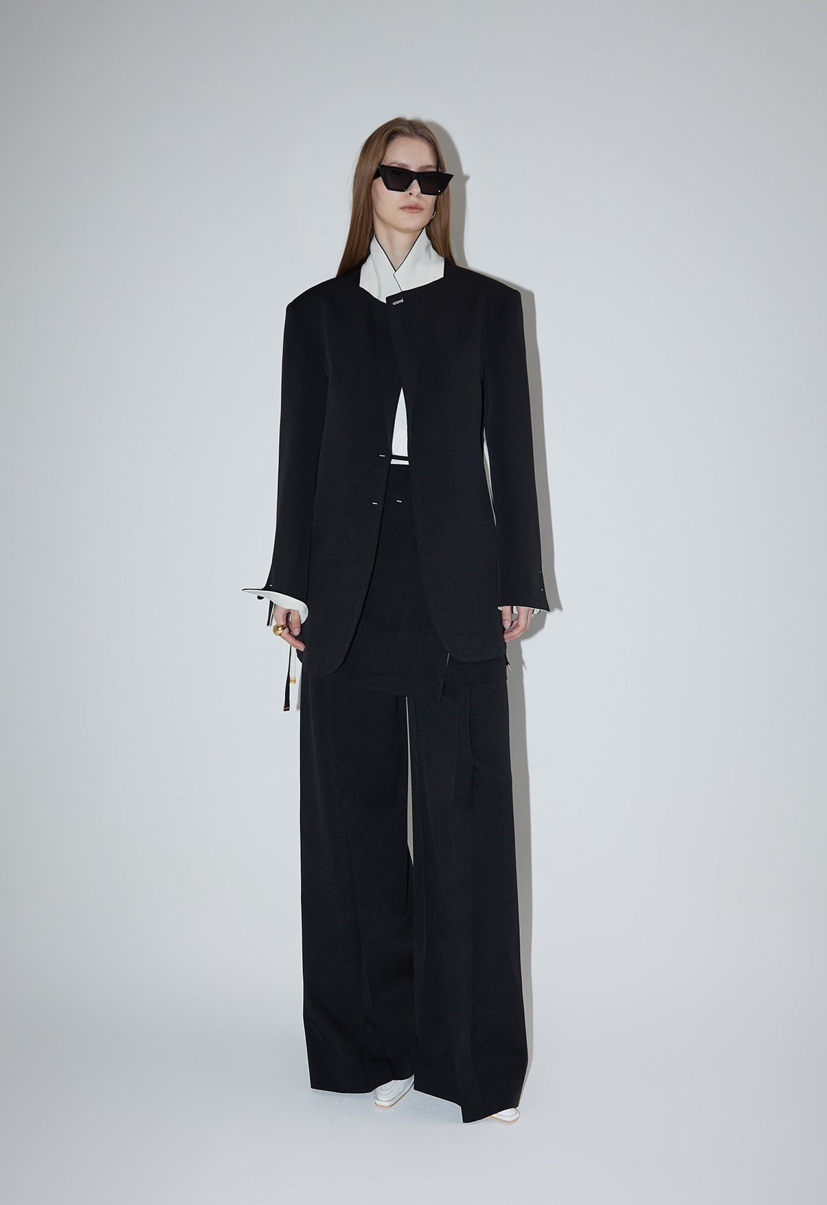 Ava Tailed Oversized Jacket-BLACK