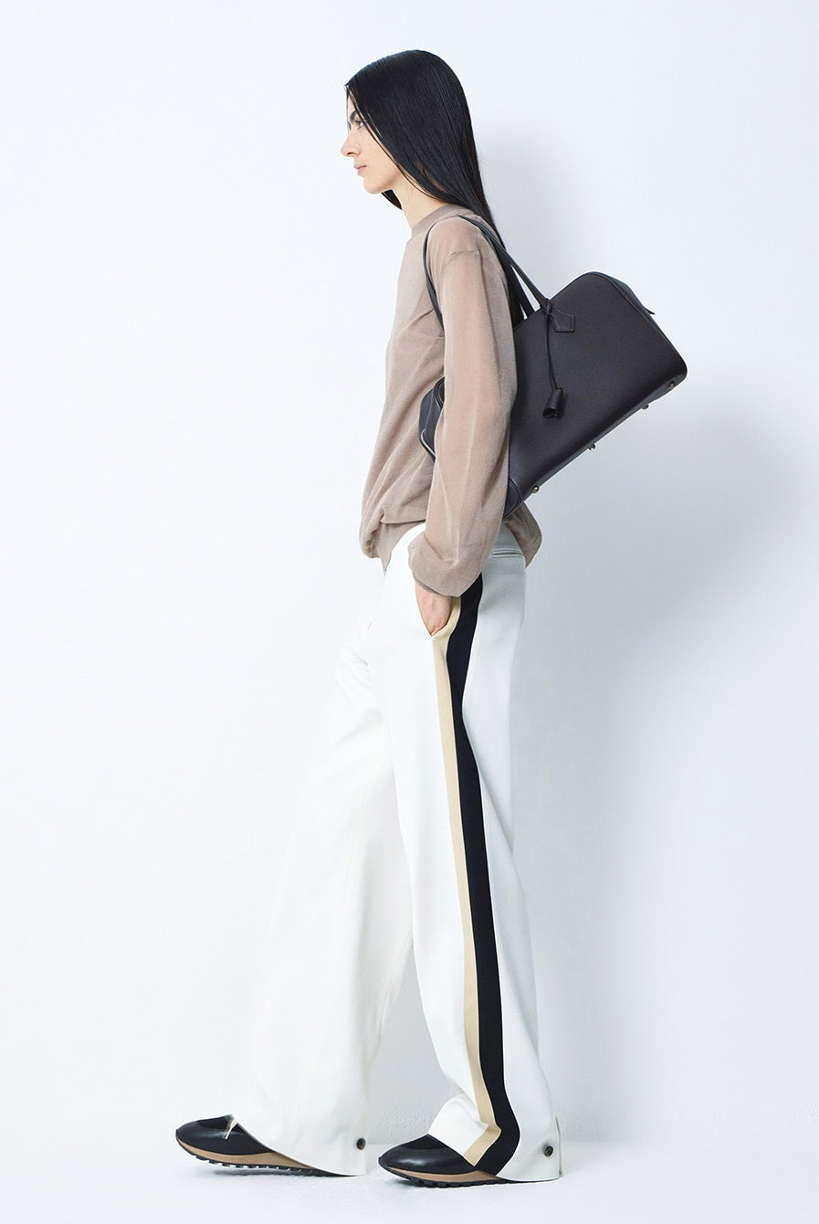 BLOSSOM H COMPANYの人気韓国ブランド通販WooStore公式