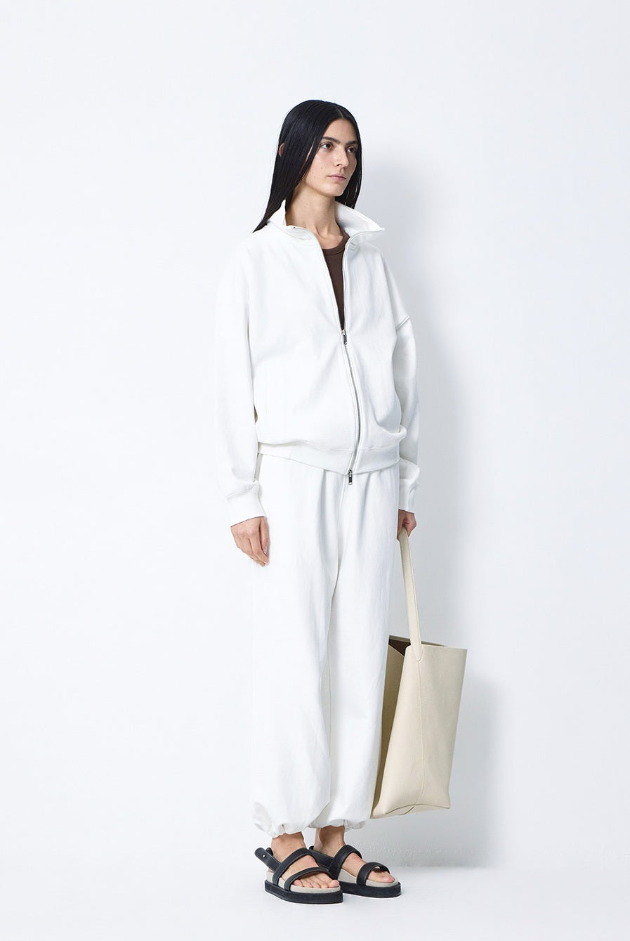 BLOSSOM H COMPANYの人気韓国ブランド通販WooStore公式