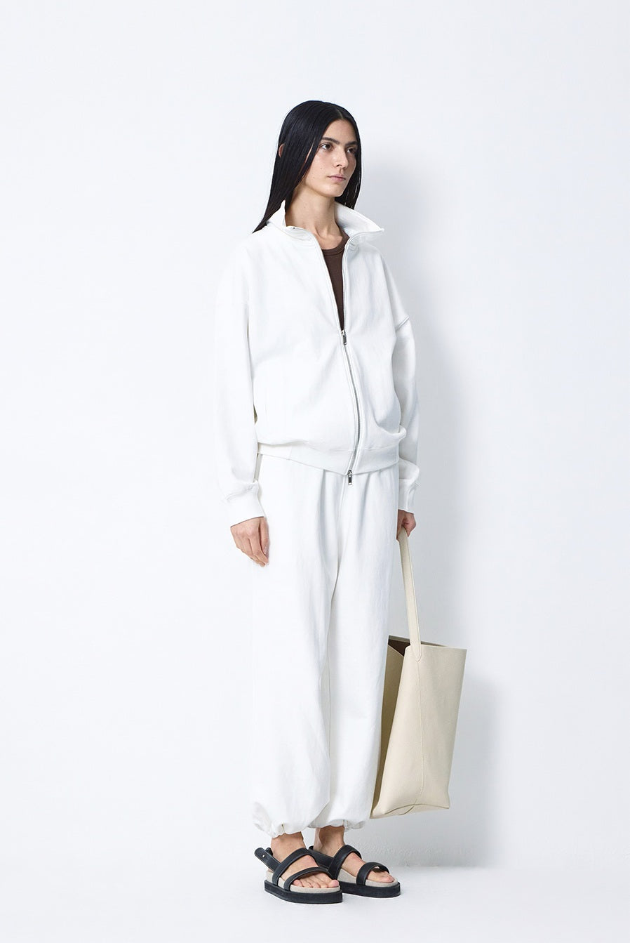 BLOSSOM H COMPANYの人気韓国ブランド通販WooStore公式