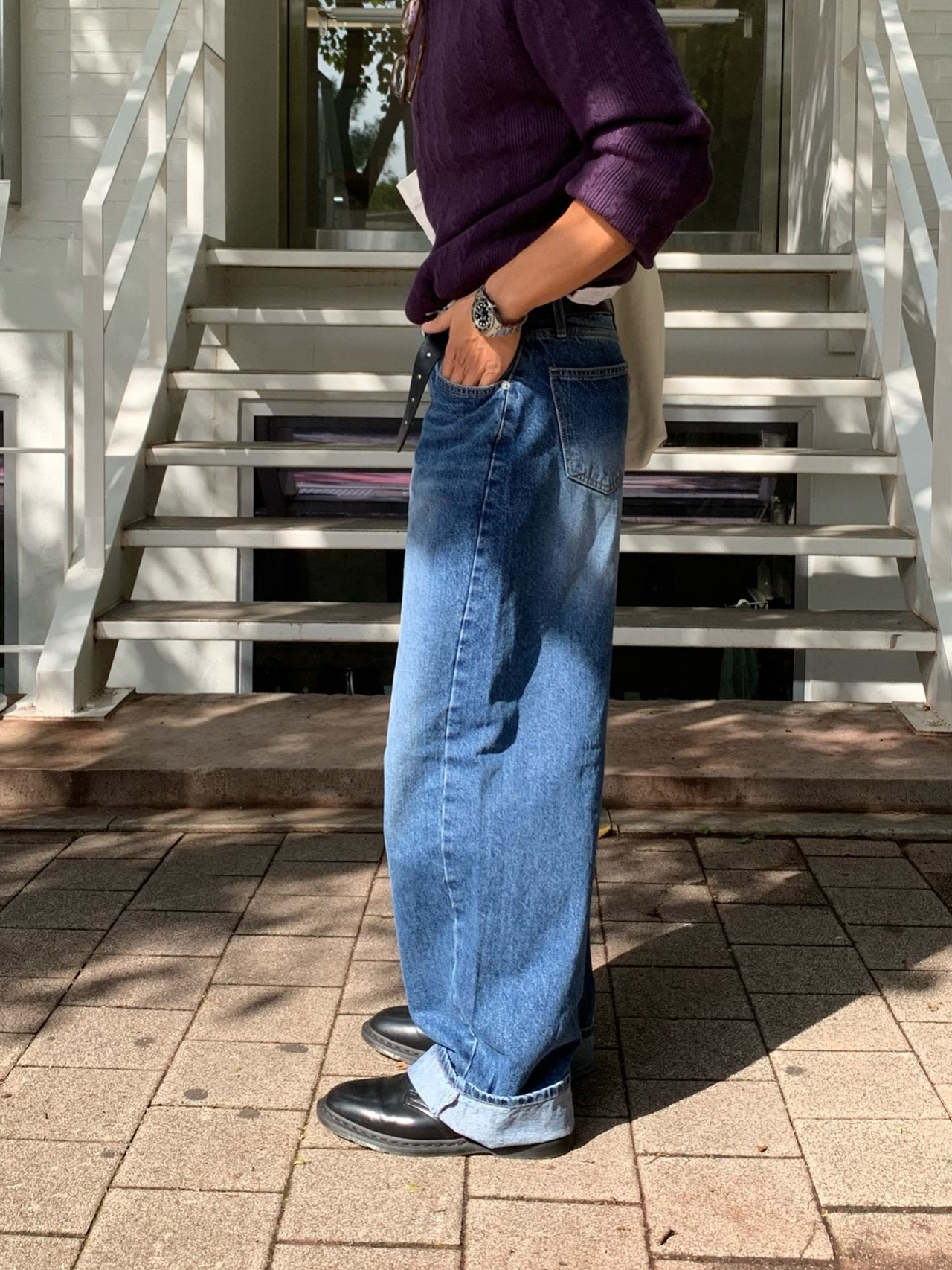 Mid-Blue Curved Denim Pants