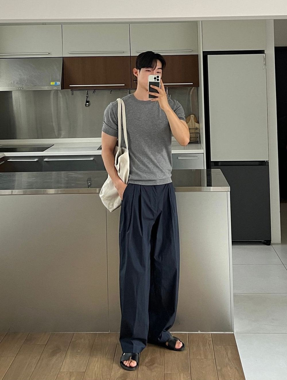 CN Light Tucked Balloon Pants