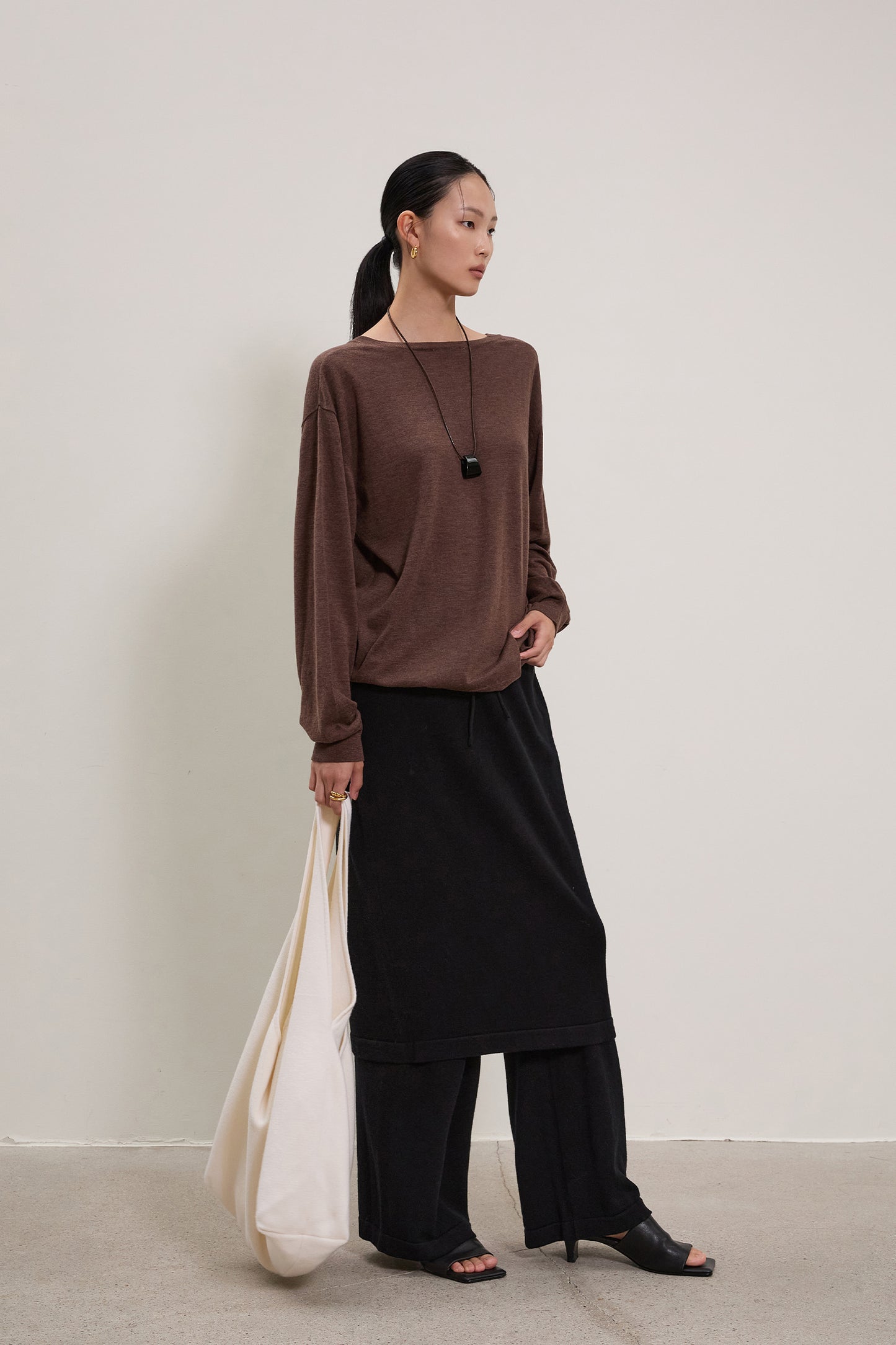 【BLOSSOM H COMPANY 2025AW】MOAHE KNIT PANTS