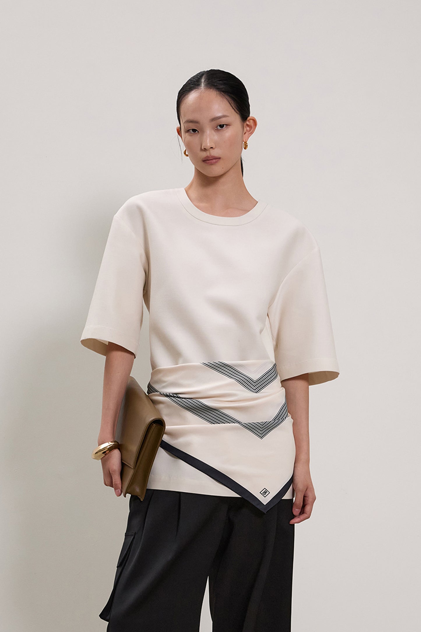 【BLOSSOM H COMPANY 2025AW】NAEL SILK HALF-SLEEVE SHIRT