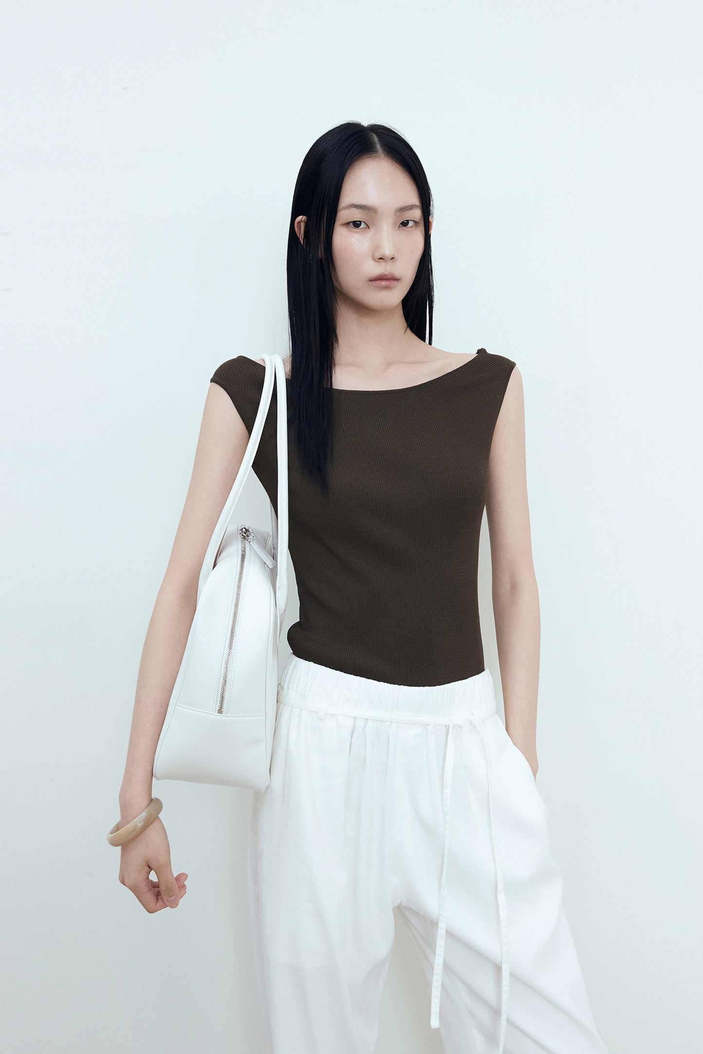 【BLOSSOM H COMPANY 2025SS】ELDO OFF-SHOULDER KNIT