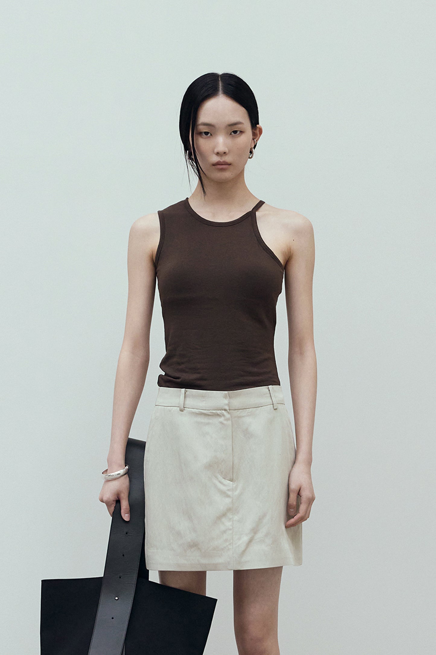 【BLOSSOM H COMPANY 2025SS】LIA CAP SLEEVELESS