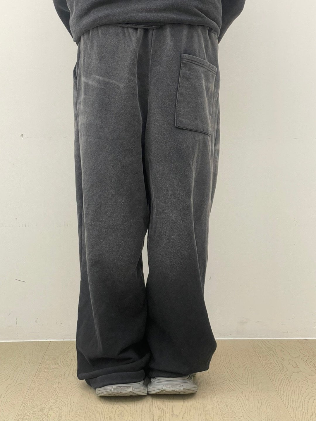 Brush-Washed Sweat Set Up – Charcoal