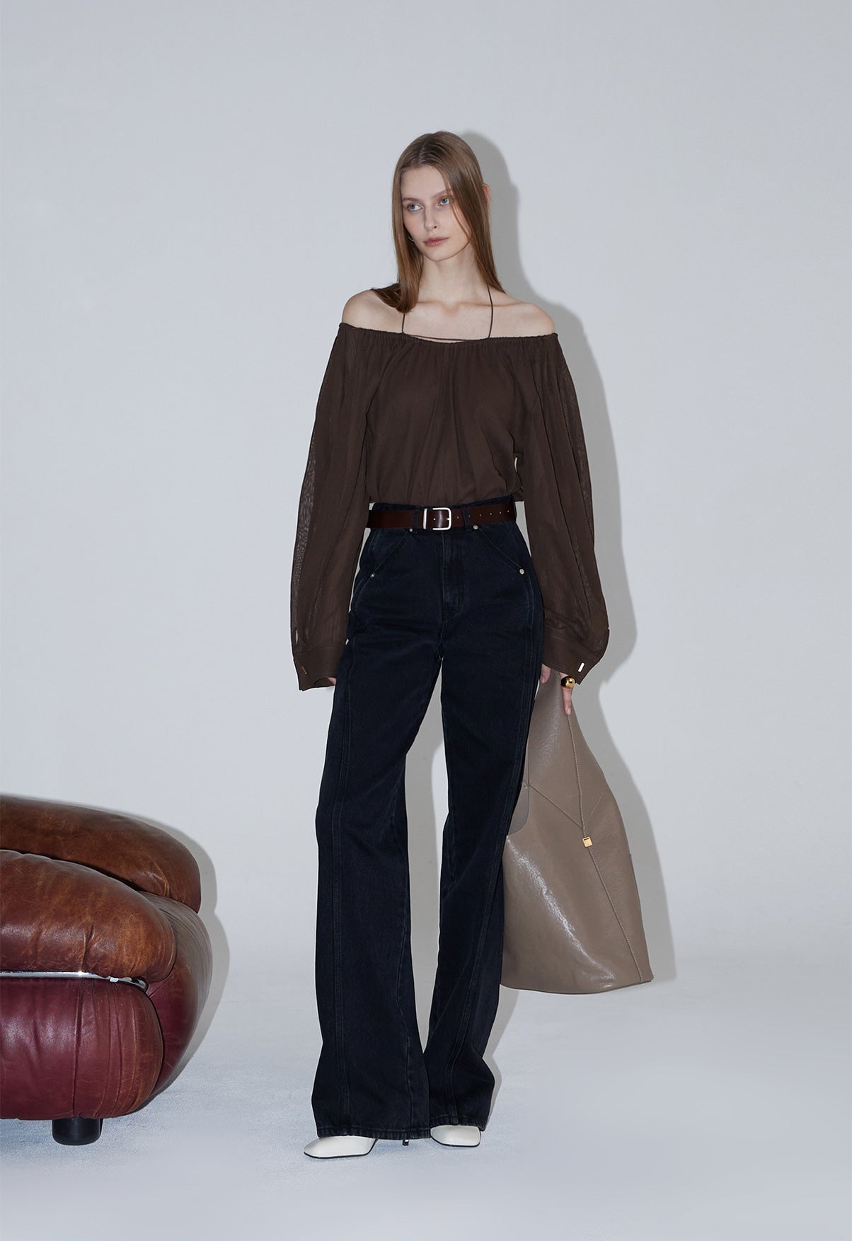 【RENEJ 2025AW】Frilly Off-shoulder Blouse